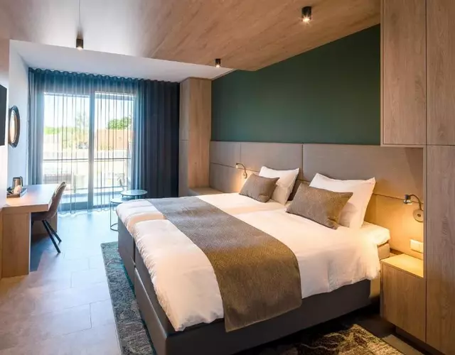 Hotel 46