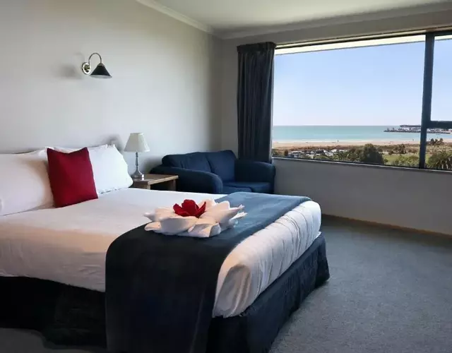 Baywatch Motor Lodge