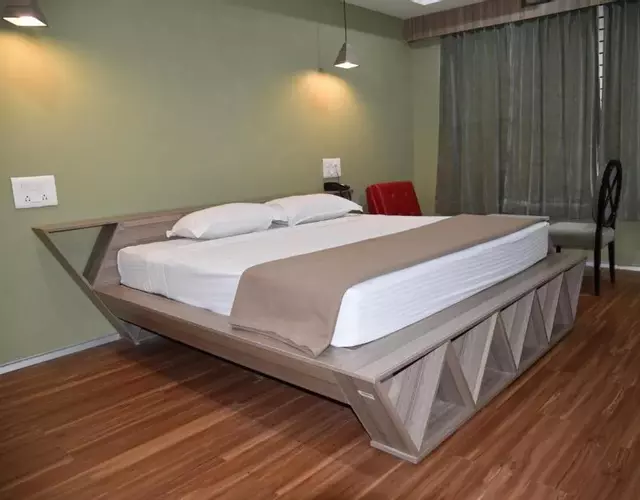 Hotel Bhimas Paradise