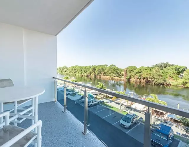 Cape Crossing Resort & Marina