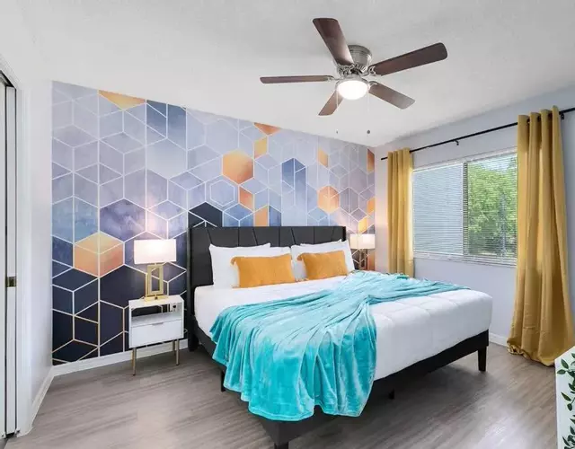 Oasis 203 - Symmetry & Serenity