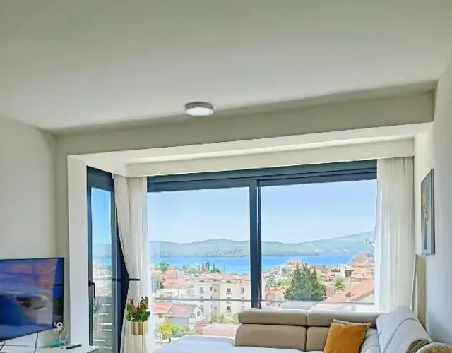 Apartment with a sea view.