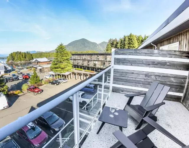 Tofino Resort + Marina