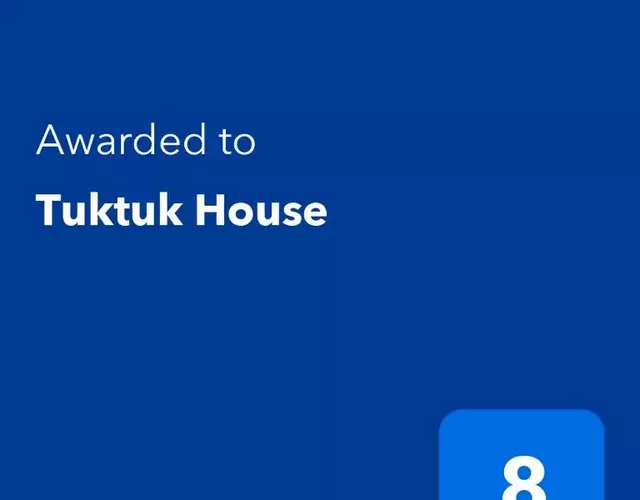 Tuktuk House