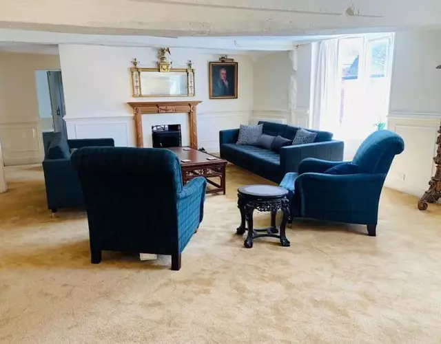 4 Bed 17th century Coach House