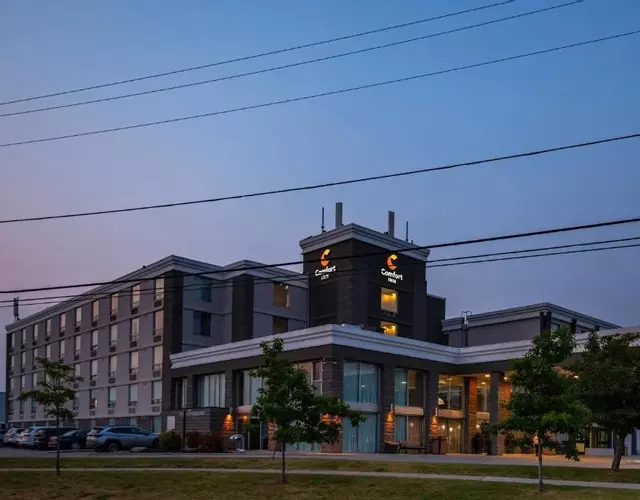 Comfort Inn & Conference Centre Toronto Airport