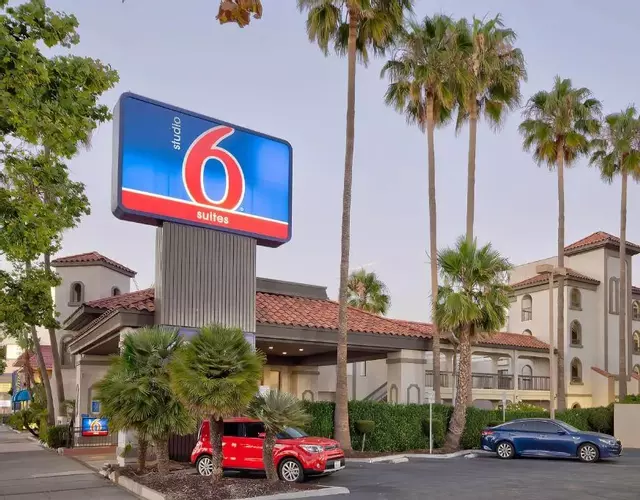 Studio 6 Suites Lawndale, CA South Bay
