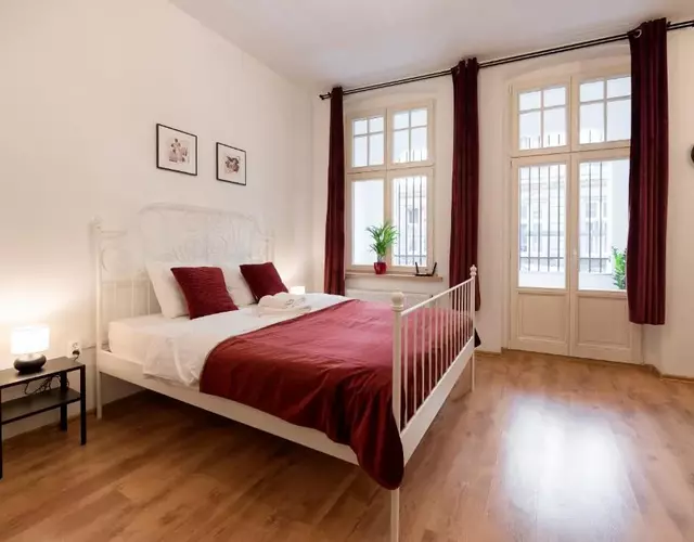 Cozy studio near Old Town