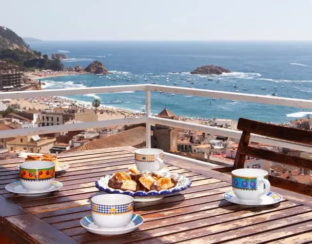 Lets Holidays Apartment Costa Brava