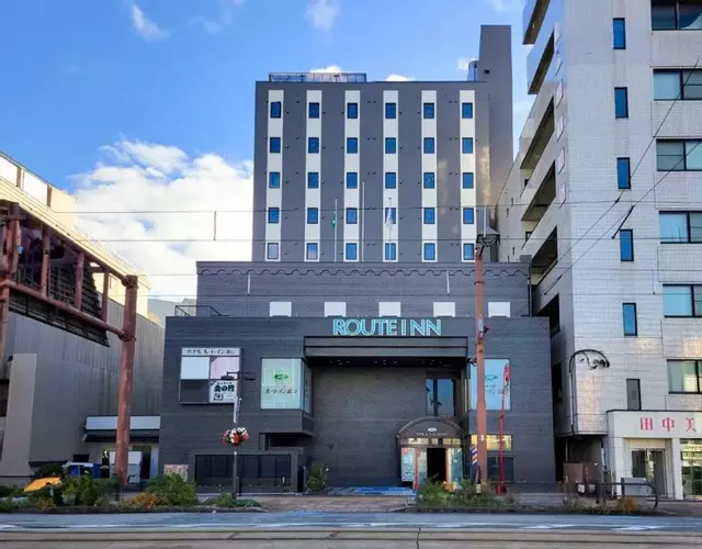 Hotel Route-Inn Toyama Ekimae