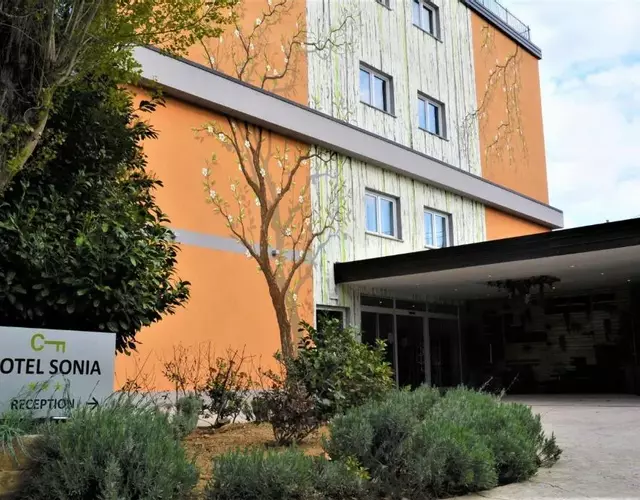 Hotel Sonia