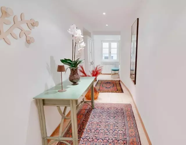 San Michele City Center - 90m2 apartment 2 minutes to Piazza Unita d Italia