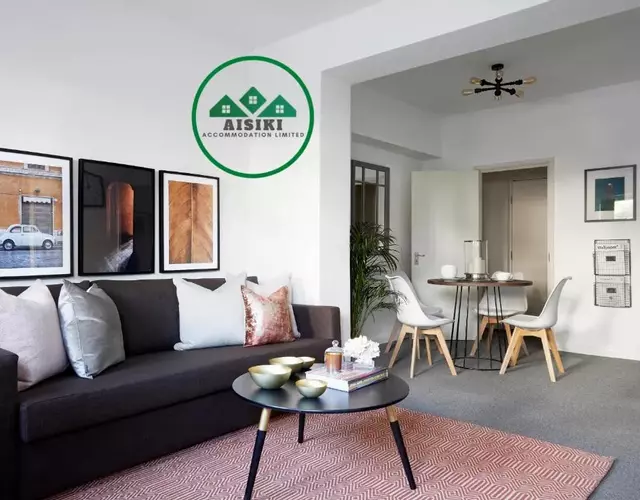 Aisiki Living at Upton Road, Multiple 1, 2, or 3-Bedroom Apartments, King or Twin Beds with Free Wi-Fi & Parking Space