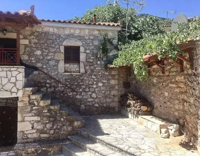Traditional village house on Argolis for 6 persons