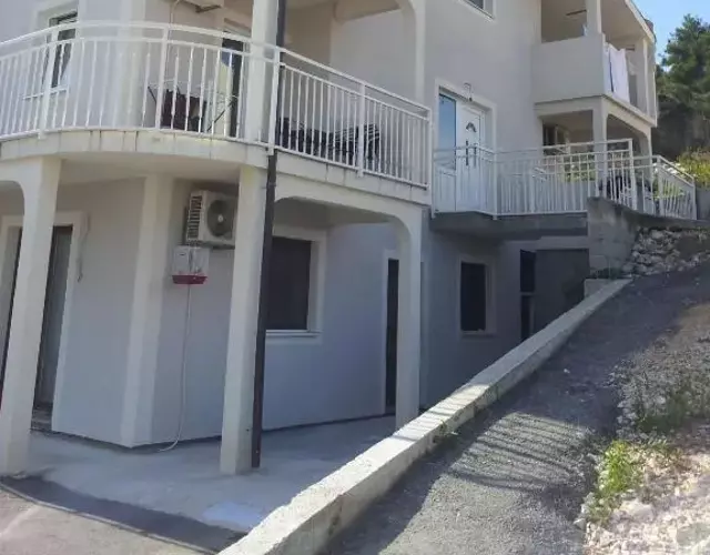 Apartments Holiday Gavric