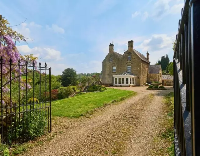 Luxury Big House Berkeley House near Bath
