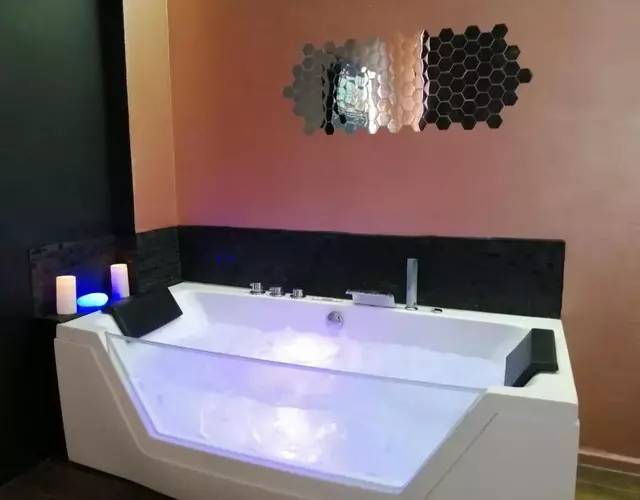 Appartements avec balnéo et sauna privatif - Troyes Centre