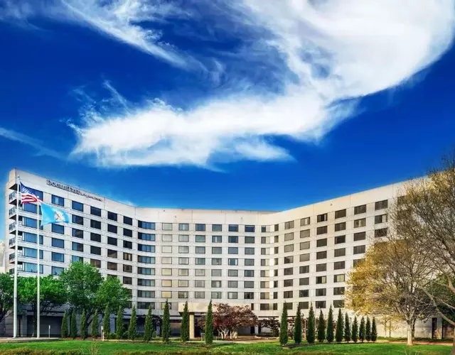 DoubleTree by Hilton Tulsa - Warren Place