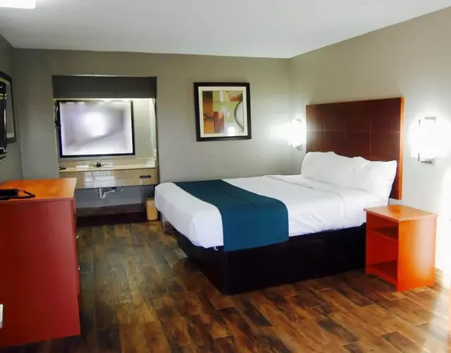 Motel 6-Tupelo, MS - Downtown