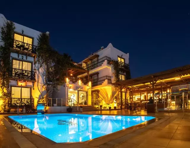 west coast boutique hotel