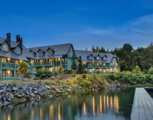 Canadian Princess Lodge & Marina