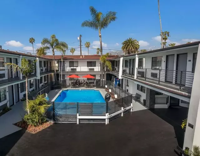 Sunset West Hotel, SureStay Collection By Best Western