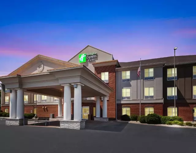 Holiday Inn Express Hotel & Suites Urbana-Champaign-U of I Area by IHG