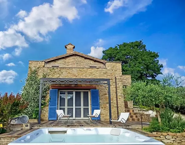 Ca' Gulino - Urbino - Villa con Minipiscina in Borgo Antico