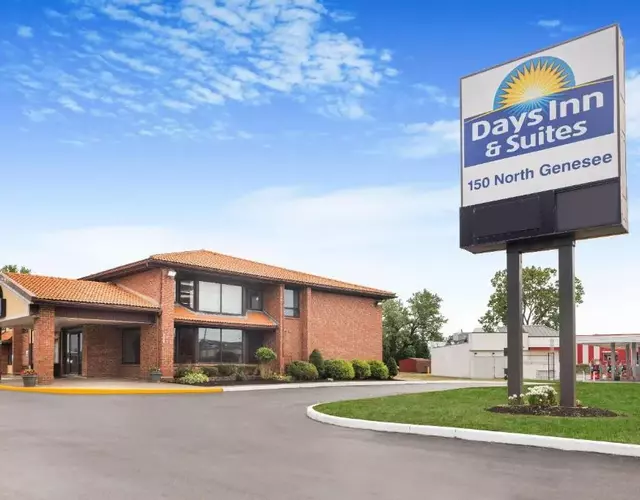 Days Inn by Wyndham Utica