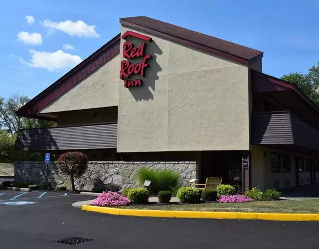 Red Roof Inn Utica