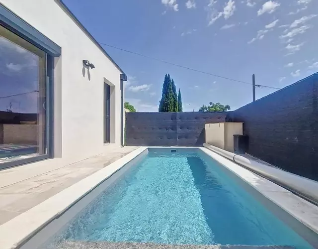 Villa moderne 3 ch piscine privée parking