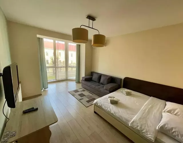 HotelRoom 32