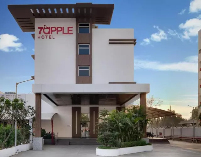 7 Apple Hotel, Vadodara