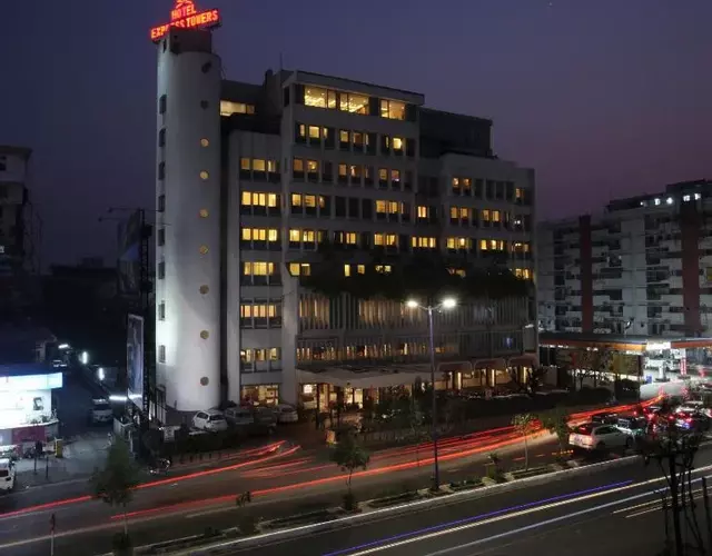 Hotel Express Towers