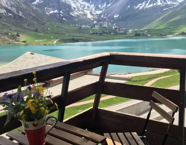 Grands studios vue sur lac