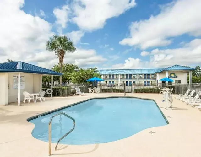 Days Inn by Wyndham Valdosta I-75