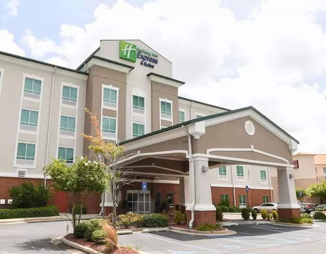 Holiday Inn Express & Suites - Valdosta by IHG