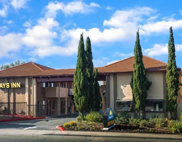 Days Inn by Wyndham Pinole Berkeley