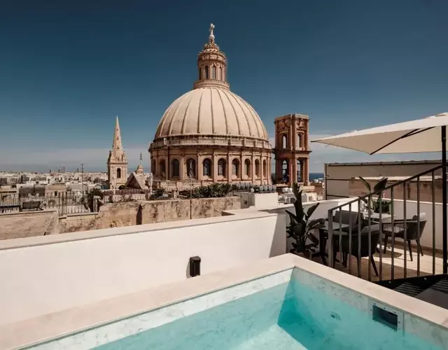 1926 La Galerie Boutique Art Suites