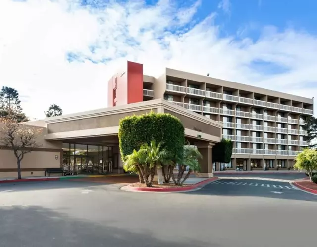 Holiday Inn Oxnard - Ventura by IHG