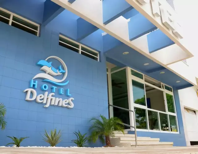 Hotel Delfines - a 2 calles del Acuario Veracruz
