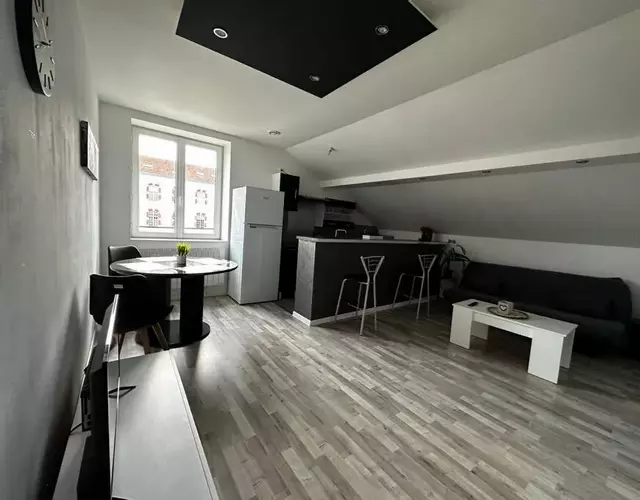 Studio - THIERVILLE - Proche Régiment - Stationnement facile - Géré par Presta-Zen'Services