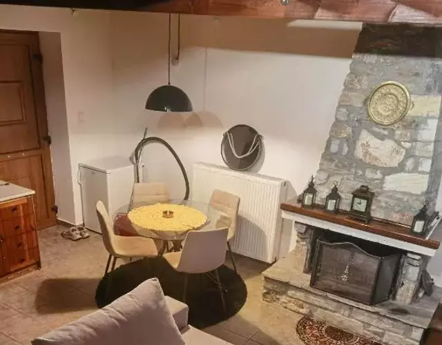 Traditional Stone Cottage in Palio Elatohori
