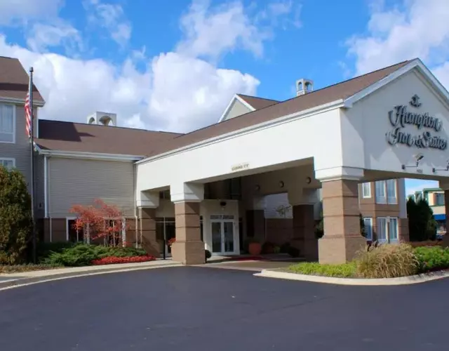 Hampton Inn & Suites Lincolnshire