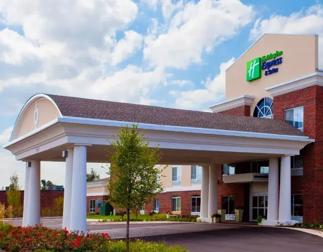 Holiday Inn Express Hotel & Suites Lake Zurich-Barrington by IHG