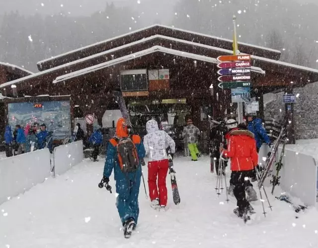 Charmant mobilhome à 2 pas remontés ski Samoëns