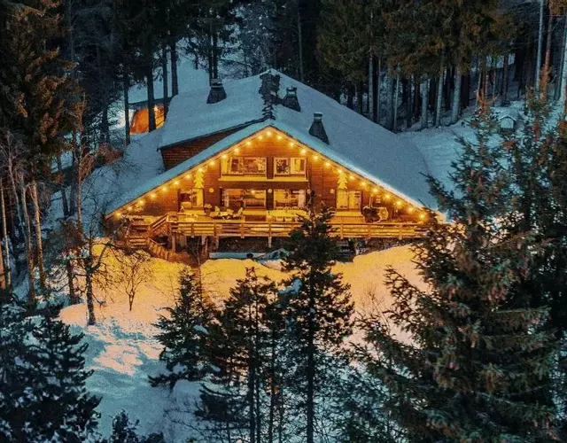 Large peaceful chalet for mountain adventures! Perfect for Flégère and Grand Montet skiing