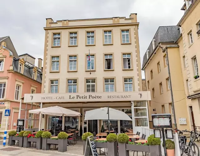 Hôtel Le Petit Poète
