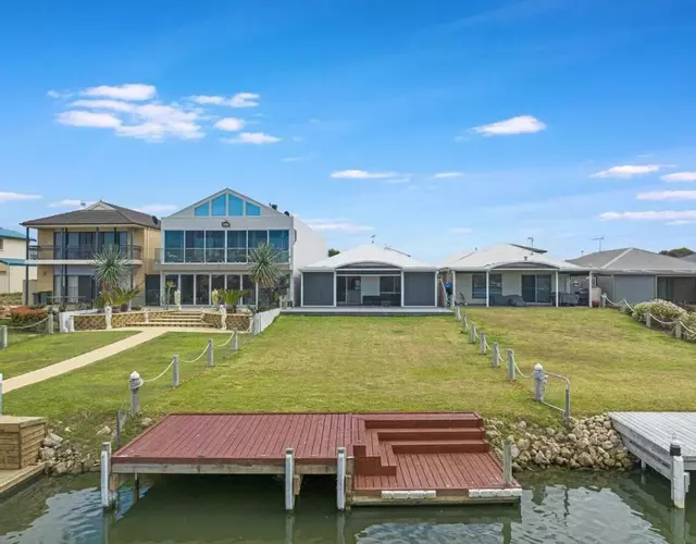 Waterfront Island Escape home