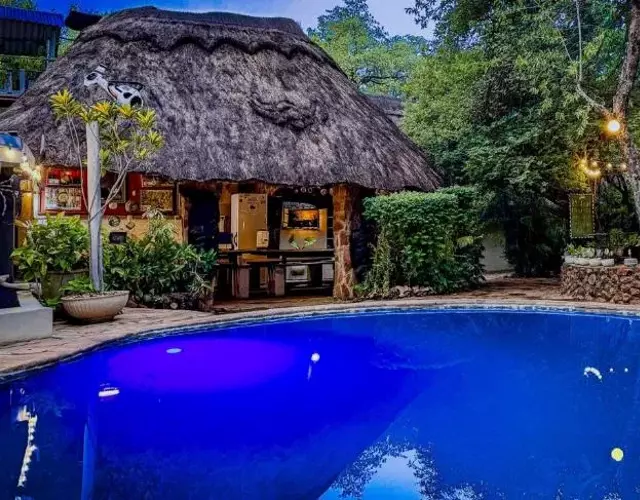 Victoria Falls Backpackers Lodge